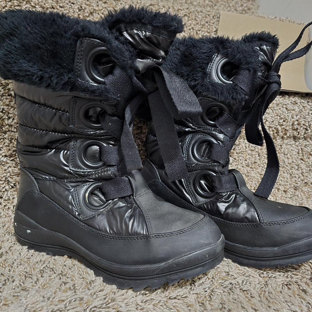 Guess Black Quilted Winter Boots